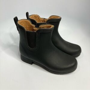 Chooka black Chelsea rain boots lined size 6